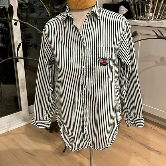 VGUC Maje cotton long sleeve button front shirt with embroidered bee on pocket - Picture 3 of 12